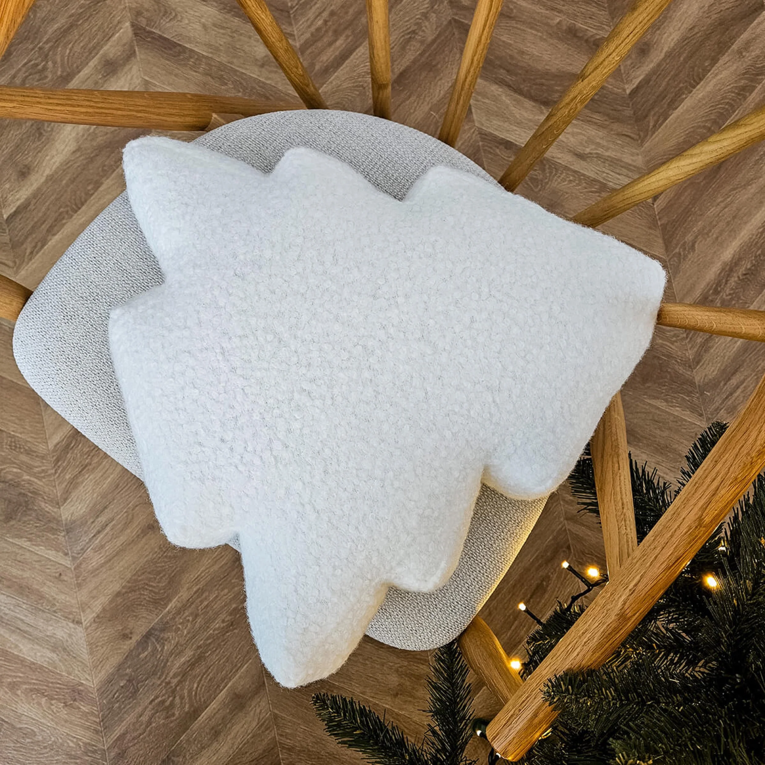 Poduszka Soft Loop 45×45 cm biała choinka