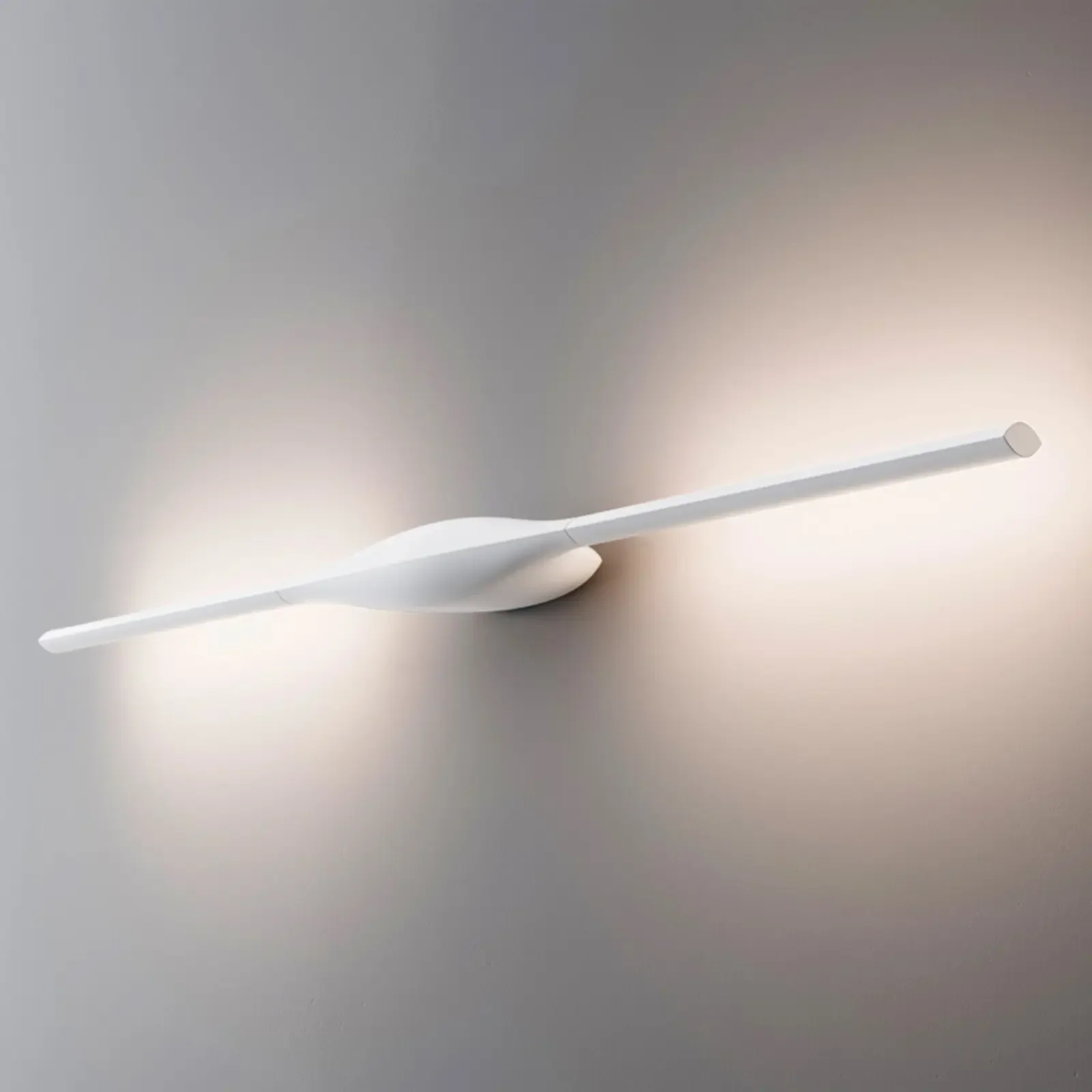 Kinkiet LED Fontana Arte Apex