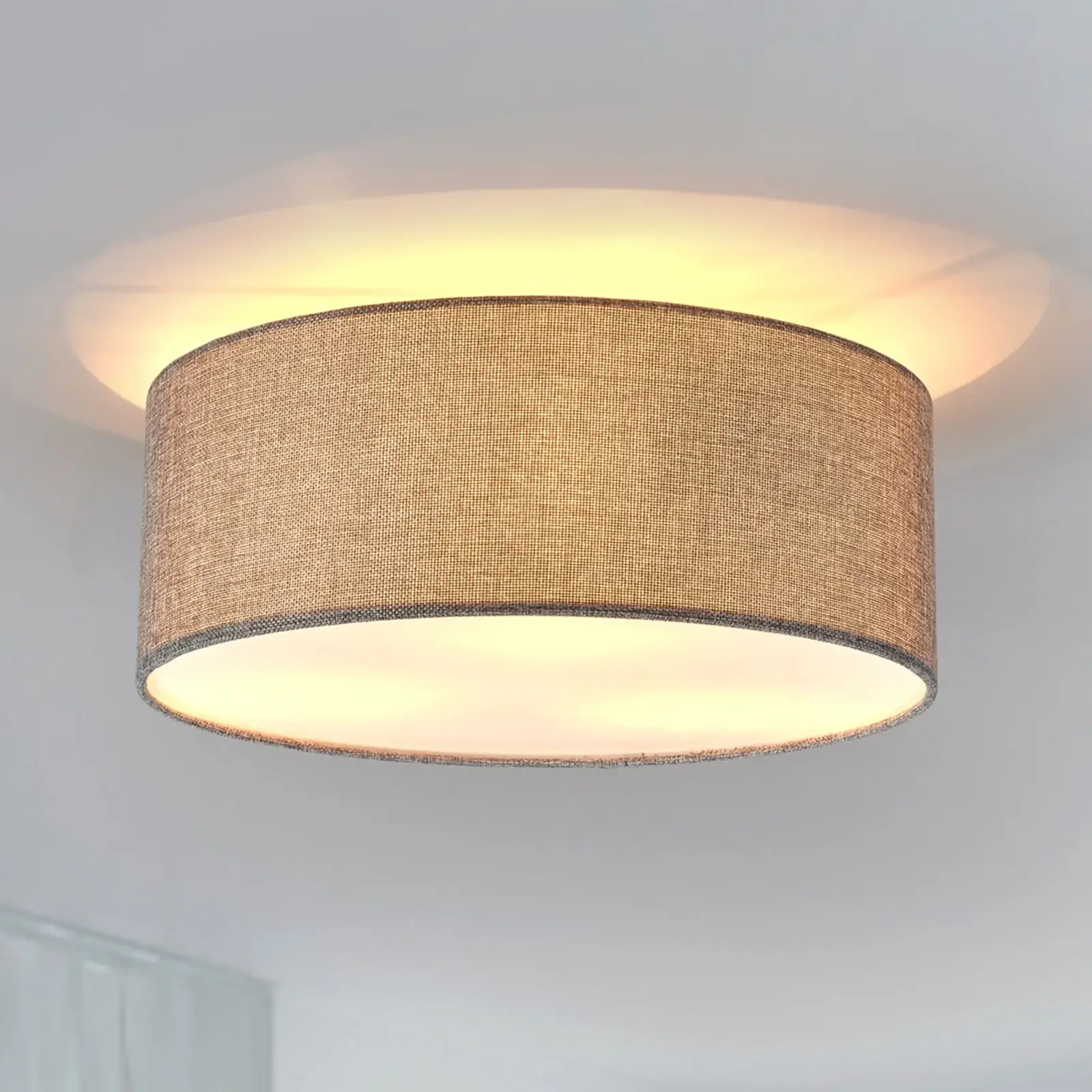 Lampa sufitowa Henrika z szarej tkaniny