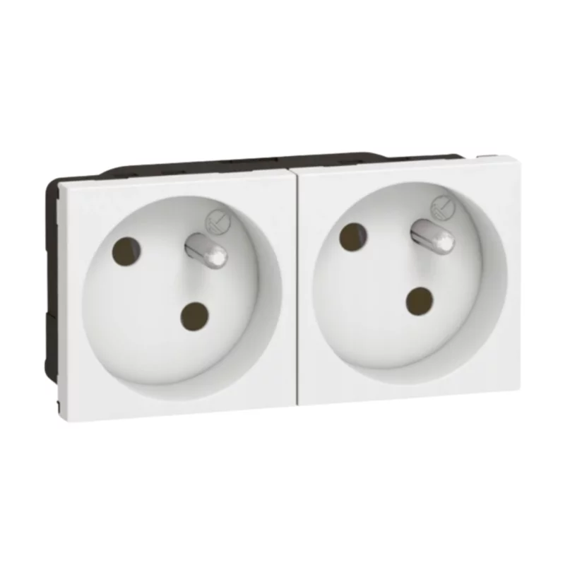 Gniazdo Podwójne z Uziemieniem 16A 250V Zaciski Automatyczne Legrand 077142 1 Szt