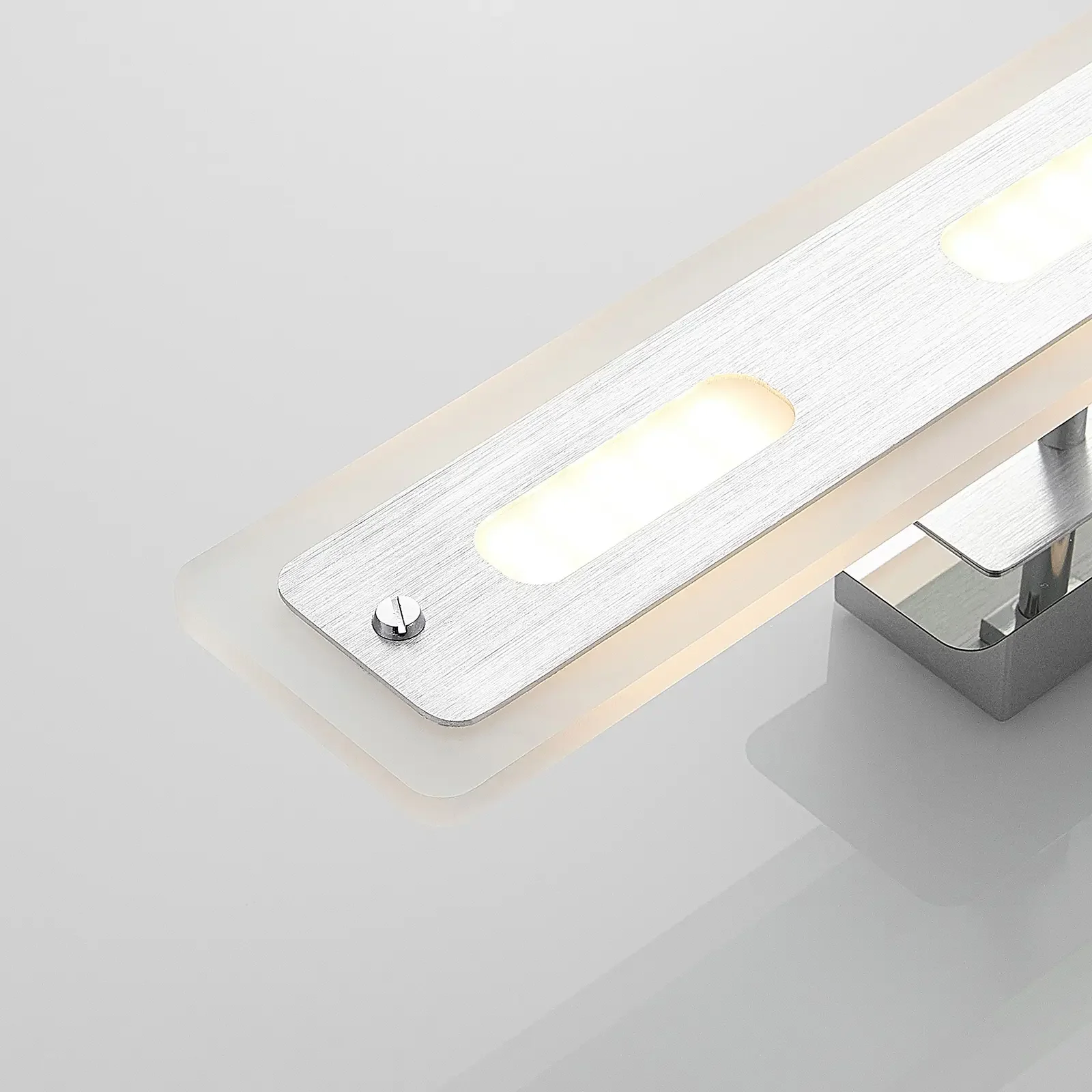 Lampa sufitowa LED Lindby Lavea chromowana