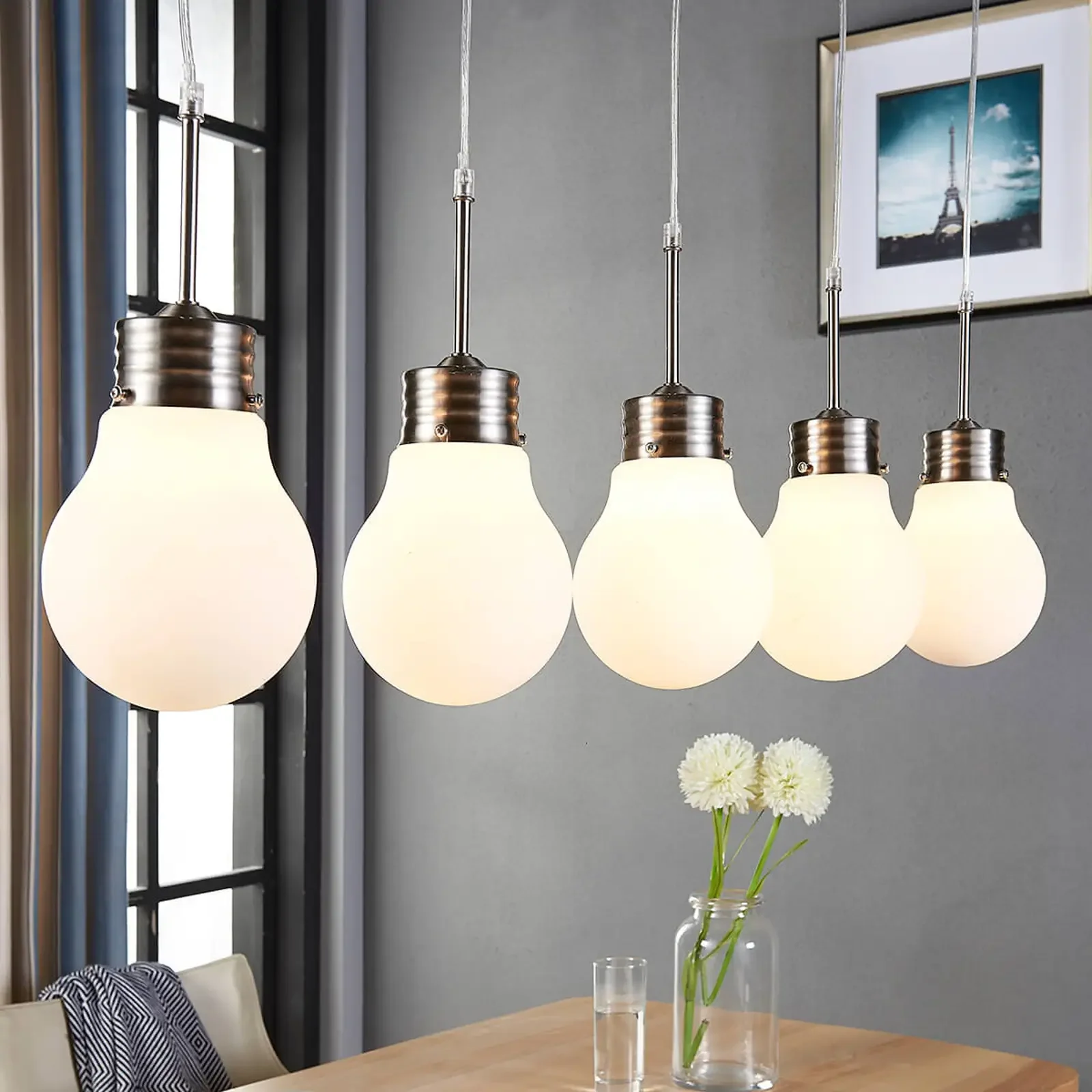 Lampa wisząca LED w kształcie żarówki, regulowana, 5 żarówek.